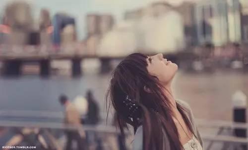 女人为什么会出轨？原因无非只有这一个！说的真好！