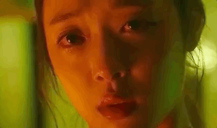 亚洲女孩因性感被钉上耻辱柱,Lisa、泫雅、柳岩、热依扎…