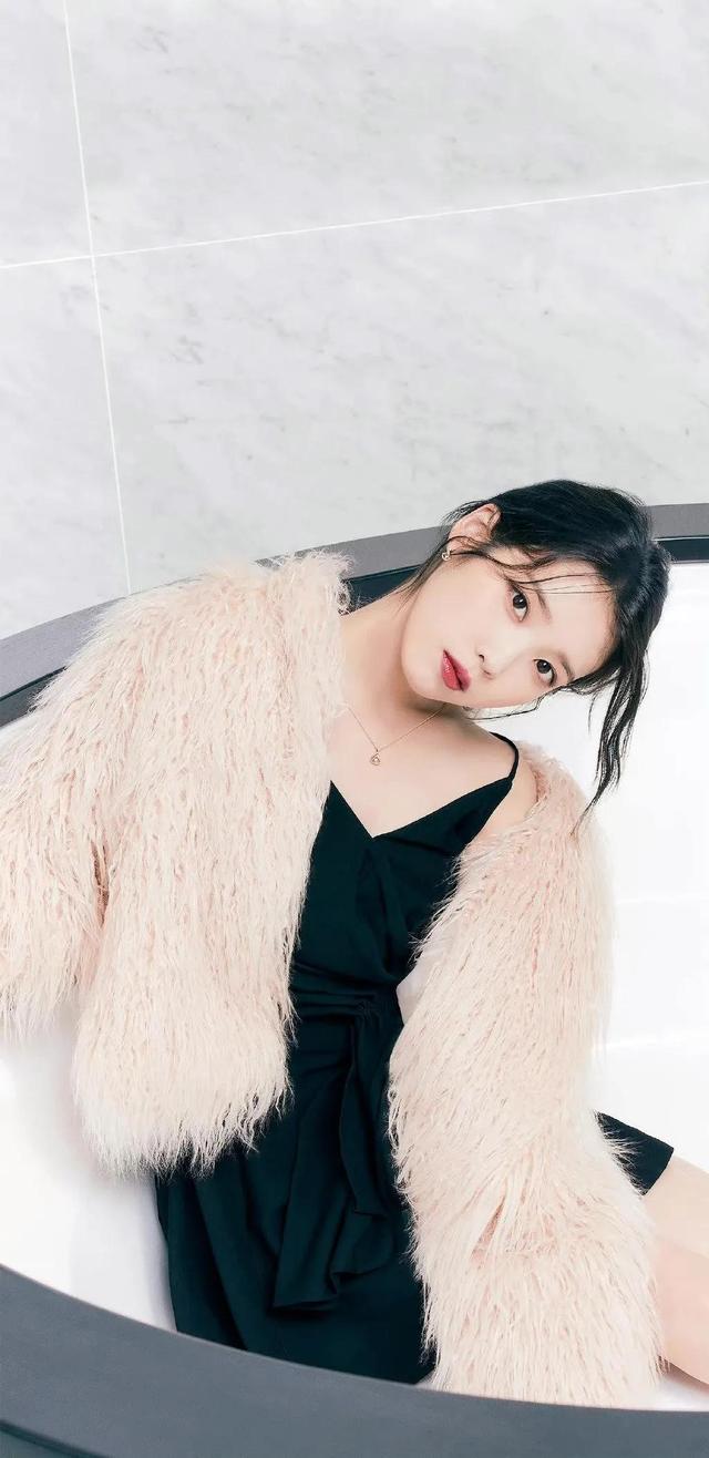 韩国美女高清壁纸