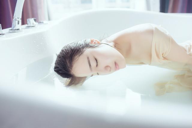 浴室美女私照