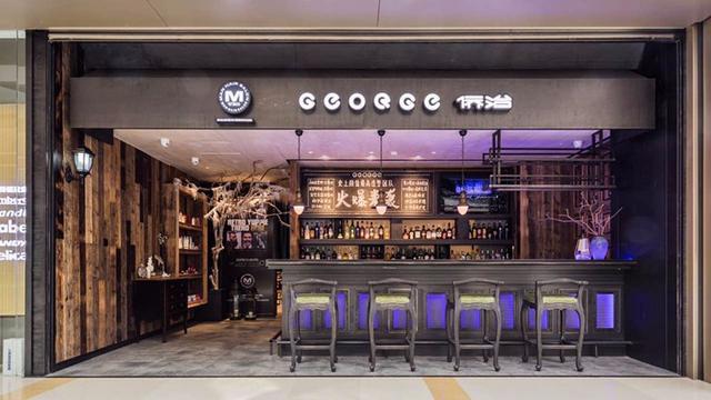 专为男性发型服务的理发店，全是美女理发师好养眼！