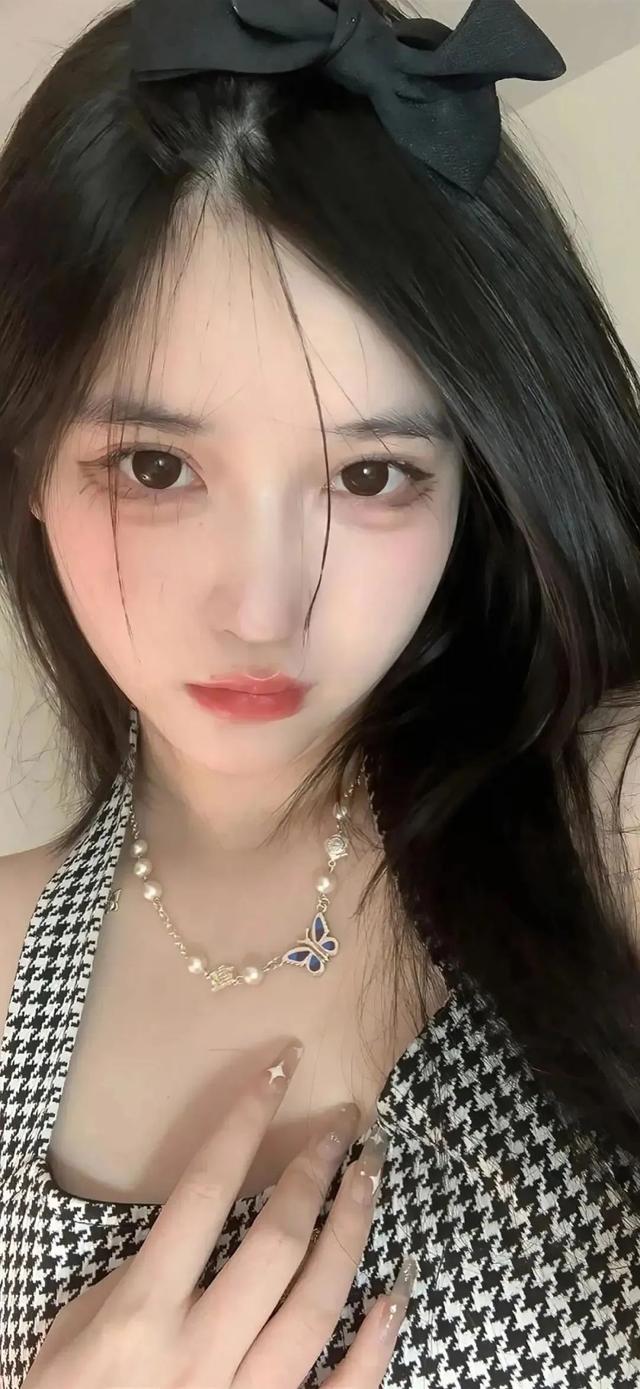丝袜纯诱惑美女欣赏图片