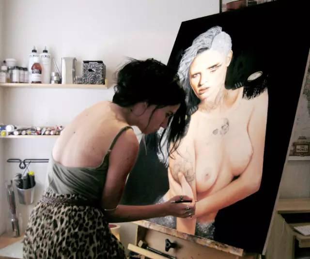 人体油画艺术:自学画画的大美女,人体绘画作品如此火爆