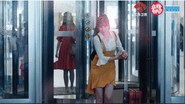 都市女孩代言人乔依林:颜值有高度,生活有态度