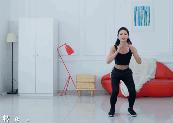健身博主的性感身材,前凸后翘的曲线,分分钟看得人心跳加速