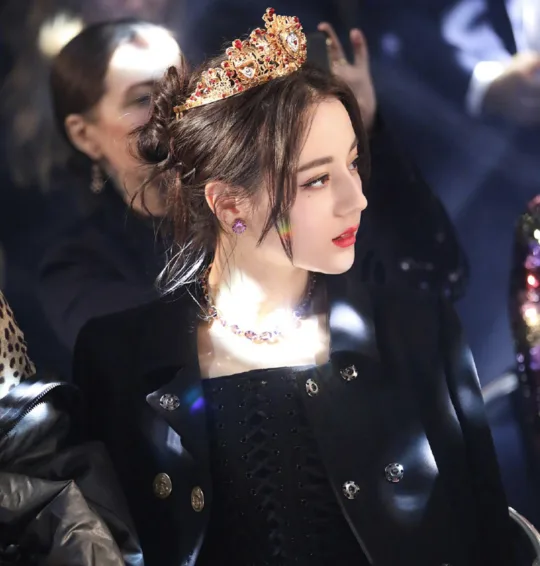 打趴迪丽热巴？「新疆四大美女」冠军美貌堪称「千年一遇」