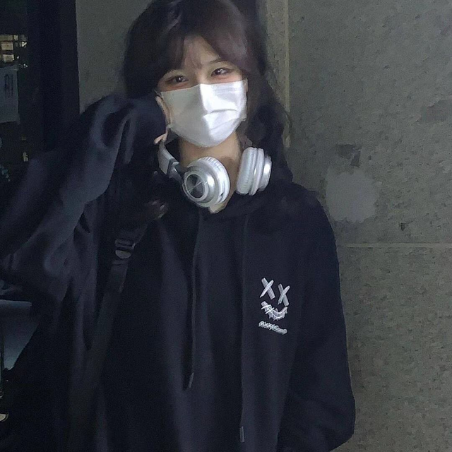 大佬都在用的微拽女生头像