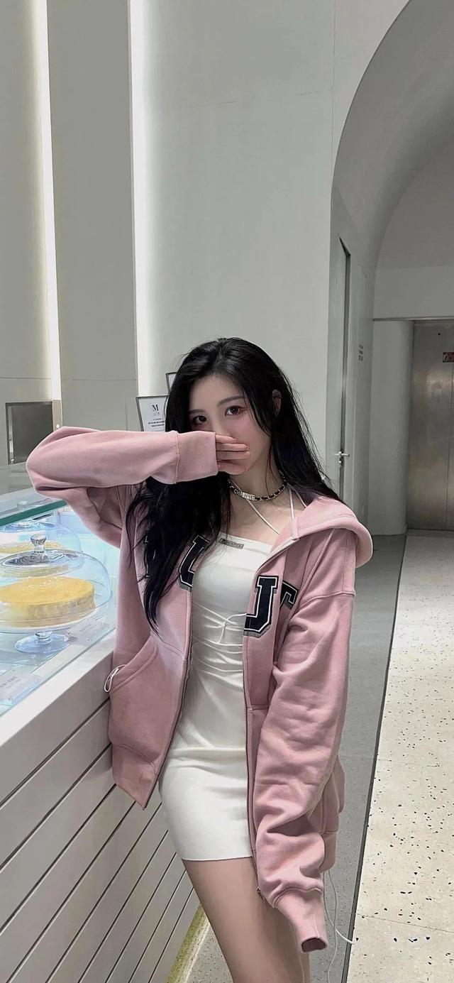 丝袜纯诱惑美女欣赏图片