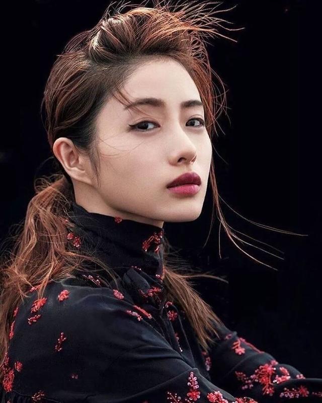 斯嘉丽的性感，一半归功于这里