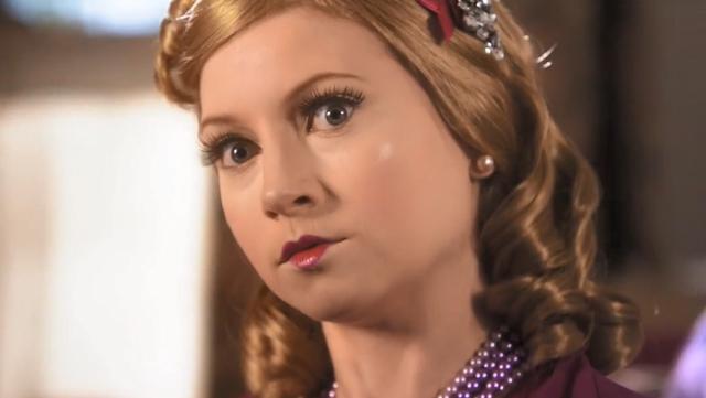 神秘凶手连环作案，绑架妙龄少女做成活人玩偶，犯罪惊悚片