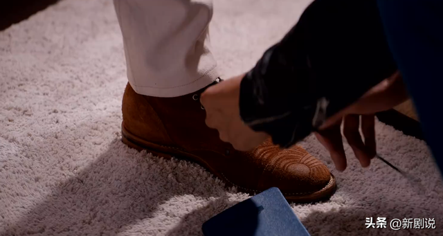 美女接连上吊身亡，调查后发现，她们都与一个男人有关！