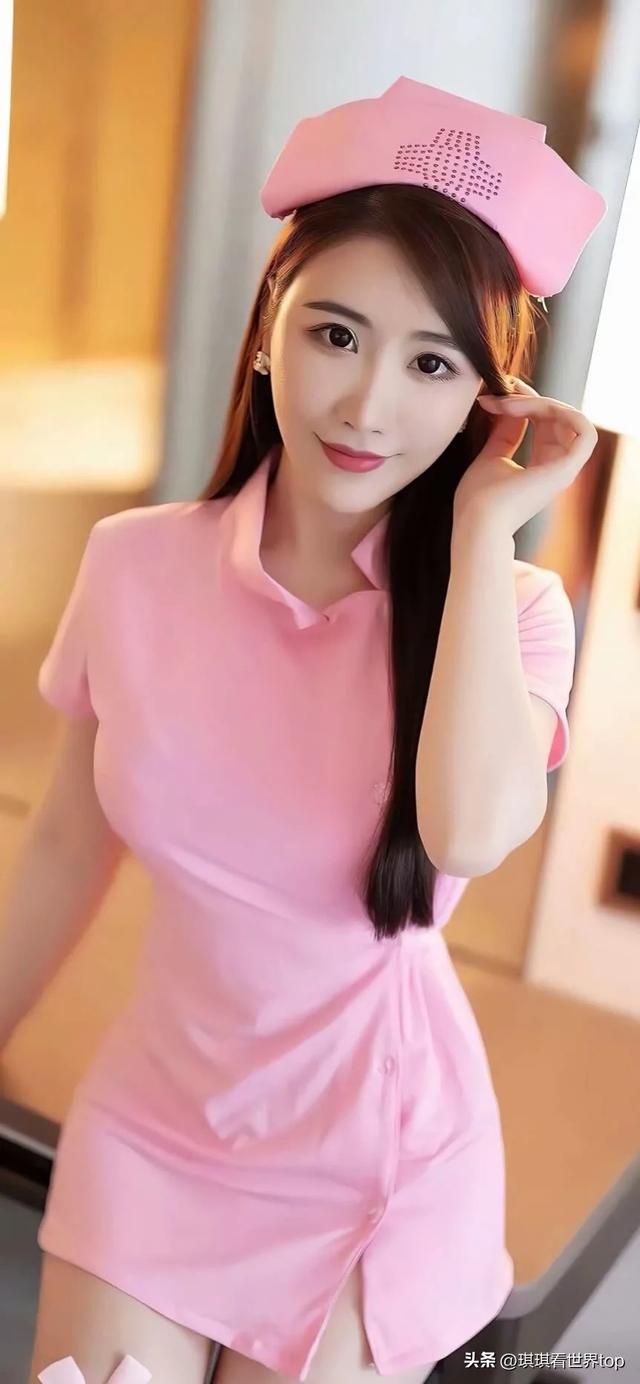 阳光美丽的火辣美女图片 写真图片