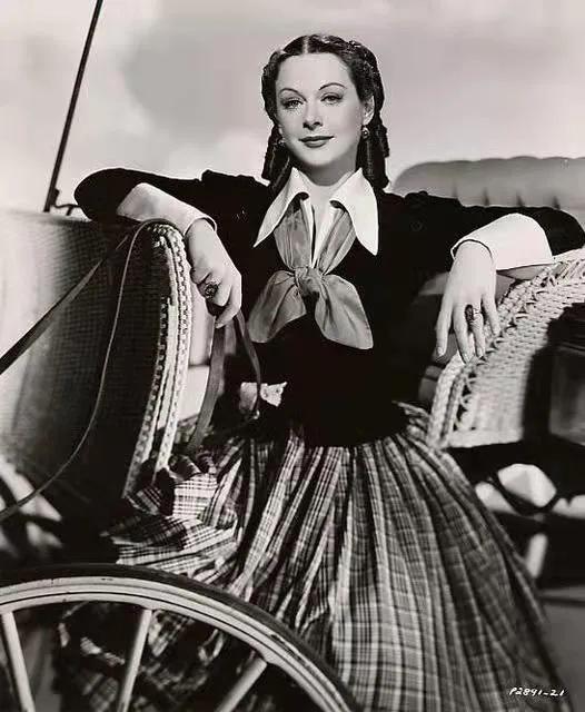 好莱坞惊艳美女海蒂拉玛,全裸出镜“神魂颠倒”