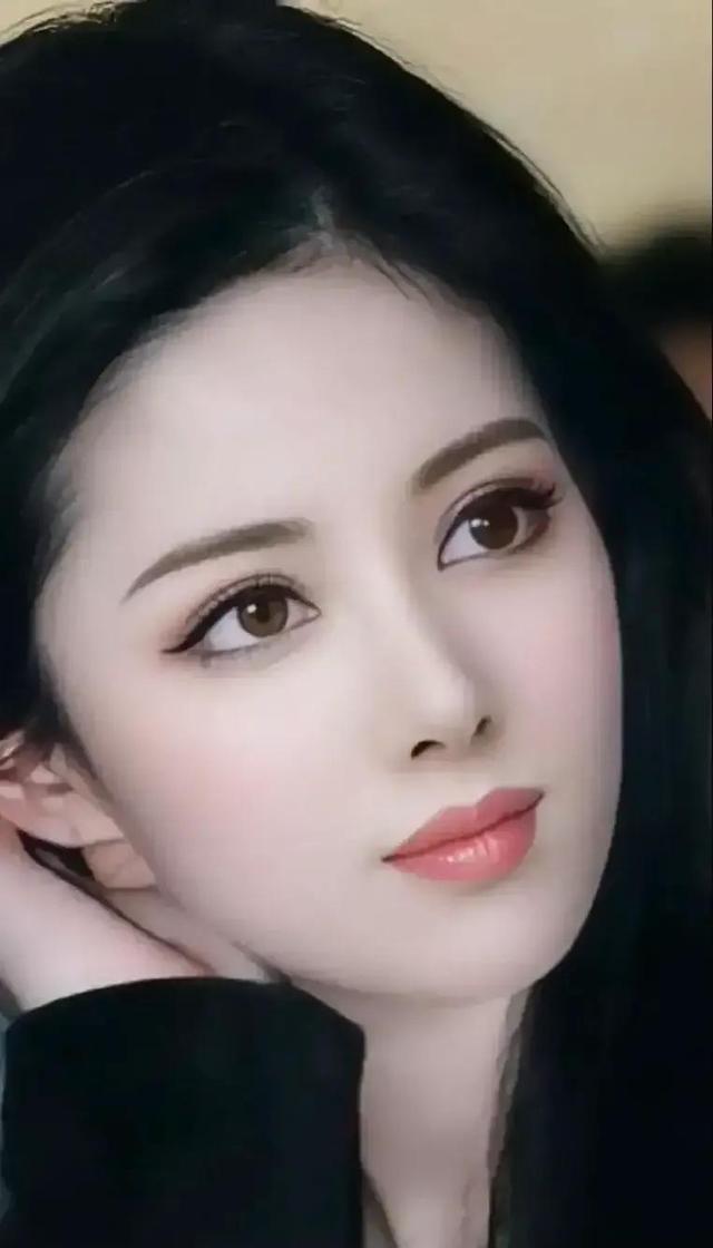 20位女性的千娇百媚,都被高清相机记录下来