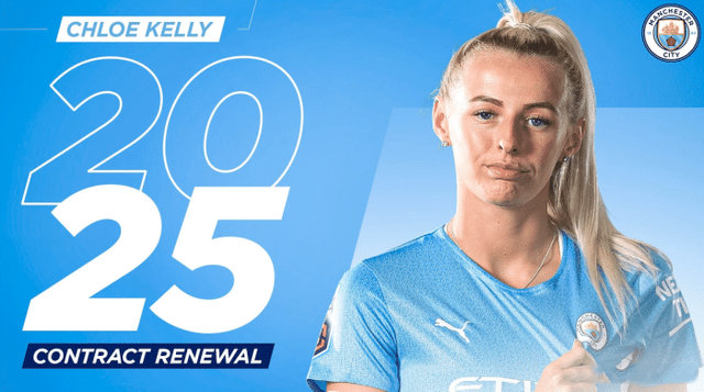 惊艳，绝杀夺冠，英女足24岁美女球员脱衣抢镜，腹肌让男足脸红