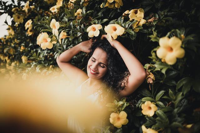 一个离婚十年的女人，想用亲身经历，给所有已婚女人提个醒