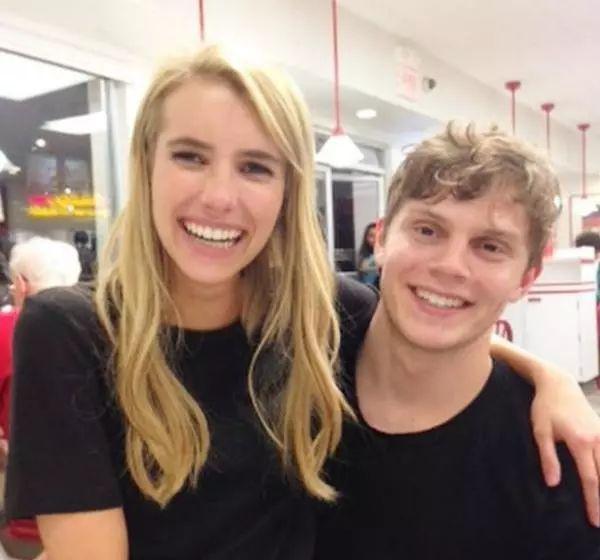 这对“美国意难忘”，又双叒......