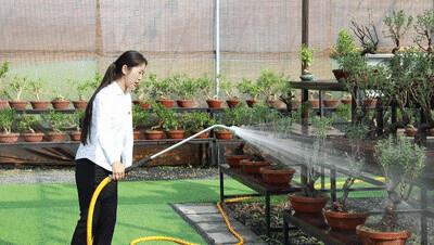 独臂女孩回乡卖花，她的创业故事太励志