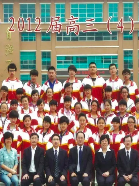 青你有瓜？段小薇素人时期两段恋情被扒，大尺度照和暧昧记录流出