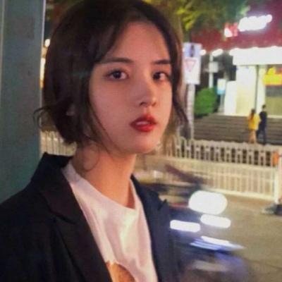 酷酷的女生头像