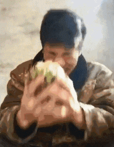 搞笑GIF动图,美女这么调皮的跟我打招呼,是不是对我有意思啊?