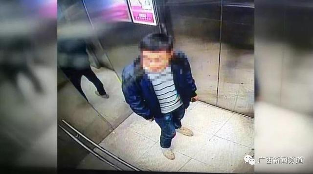 “亲吻高跟鞋”的男人又出现了！多次潜入小区，在别人家门口做出不雅动作