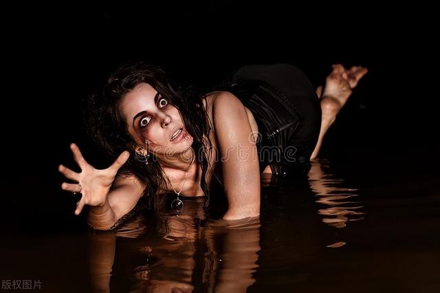 凌晨2点窗外有女人的哭泣声,让人毛骨悚然,真实故事