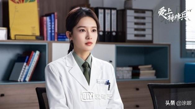 9位美女医生,杨紫、杨幂、李沁、马思纯都改行了