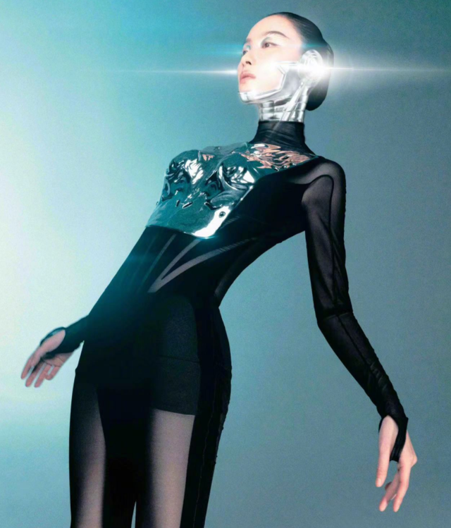 倪妮科技感大片释出！穿着性感身材火辣迷人，穿黑丝大长腿抢镜