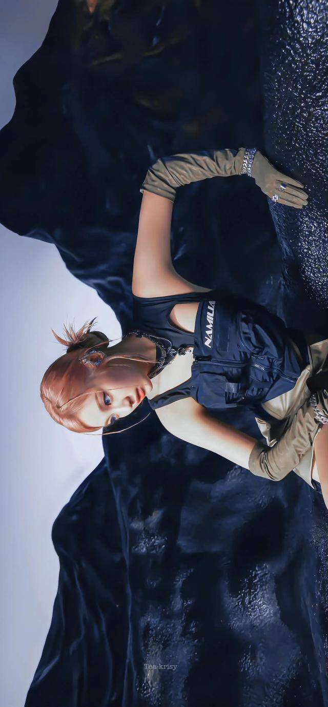 美女姐姐壁纸｜身材很有魅力