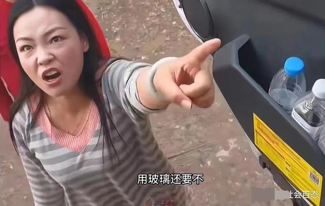 河北保定女子嫌冷藏车吵让司机关掉，遭拒后拿砖头砸车，这样的母老虎谁敢娶？
