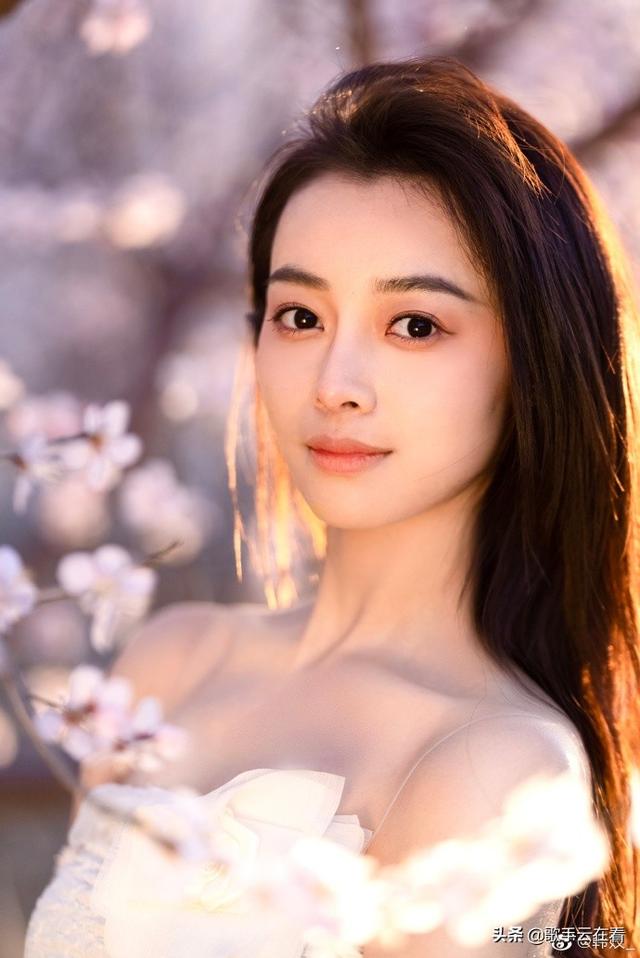 北京电影学院美女韩姣迷人美照欣赏，好美啊