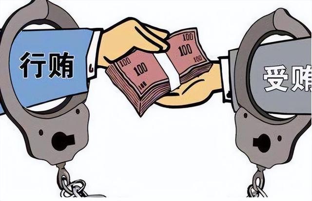 广东最美警花“王菲”，被抓时人躺在床上，用肉体开路拿下厅长