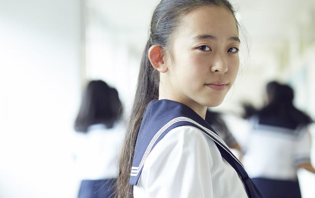 河北一初中公布入校“标准发型”，学生家长：不能接受，有点丑