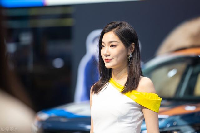【2023上海国际车展】车模美女火辣身材