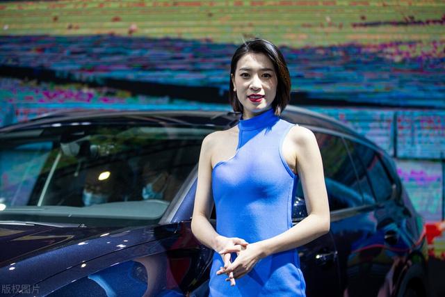 【2023上海国际车展】车模美女火辣身材