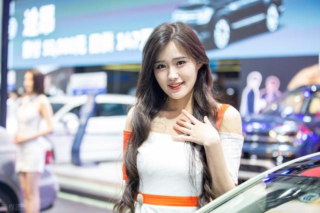 【2023上海国际车展】车模美女火辣身材