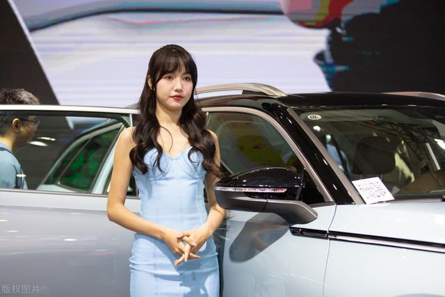 【2023上海国际车展】车模美女火辣身材