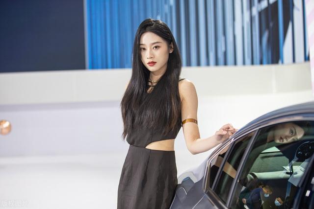 【2023上海国际车展】车模美女火辣身材