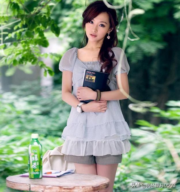 新疆的八位高颜值的美女，你最喜欢哪一位？