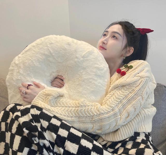 四川美女康可人