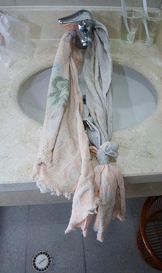 上海30岁女研究生厕所自杀，多年前的悲剧还在继续重演吗？