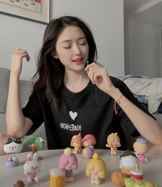 四川美女康可人