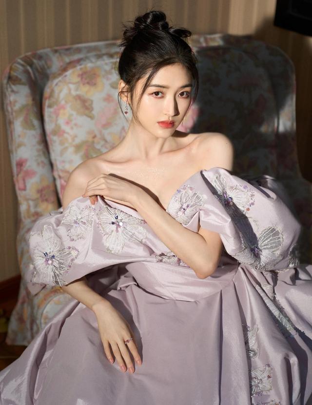 四川美女康可人