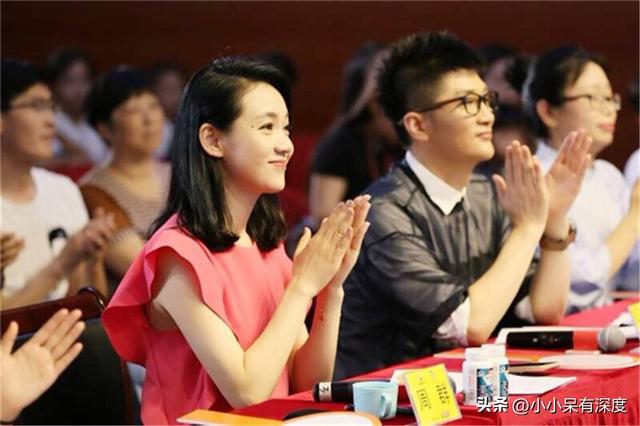 安徽卫视美女吴薇近况，她长相十分漂亮，早已结婚，老公是谁成谜