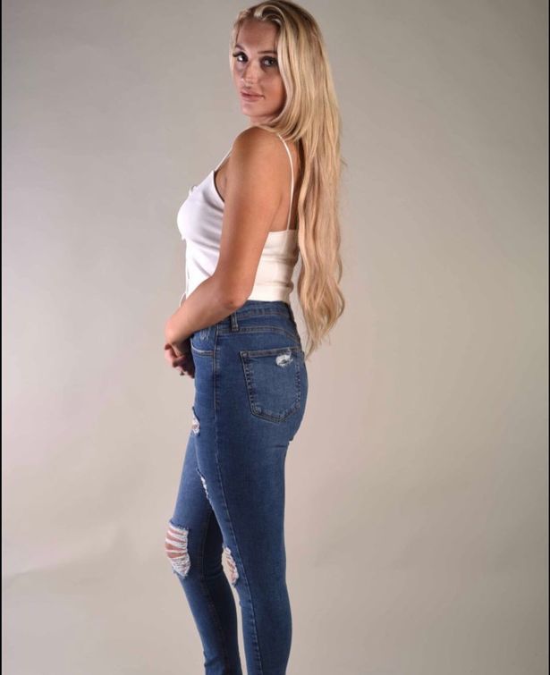 女模:喷子说我36NN乳房会爆裂 但我想整得更大