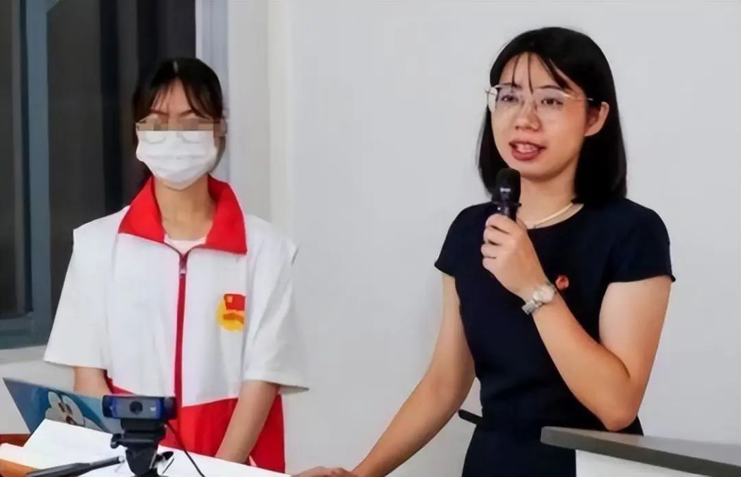 “车震门”最新消息！男女主合照曝光，张女士被网友扒的一干二净