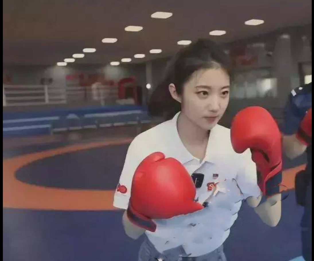 “警犬女”张津瑜与男老师低调结婚，公婆称很喜欢