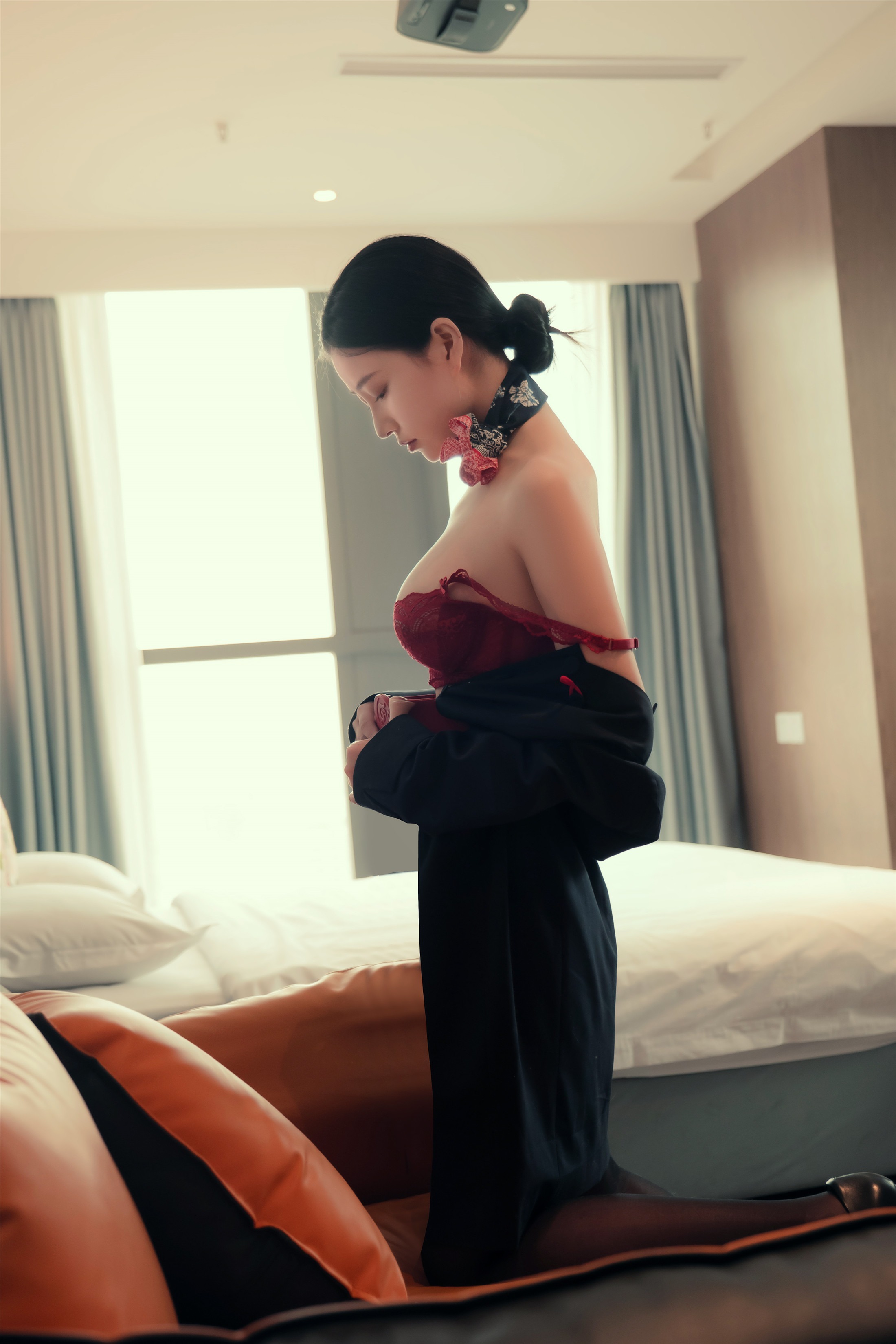 年年 – 空姐酒店篇