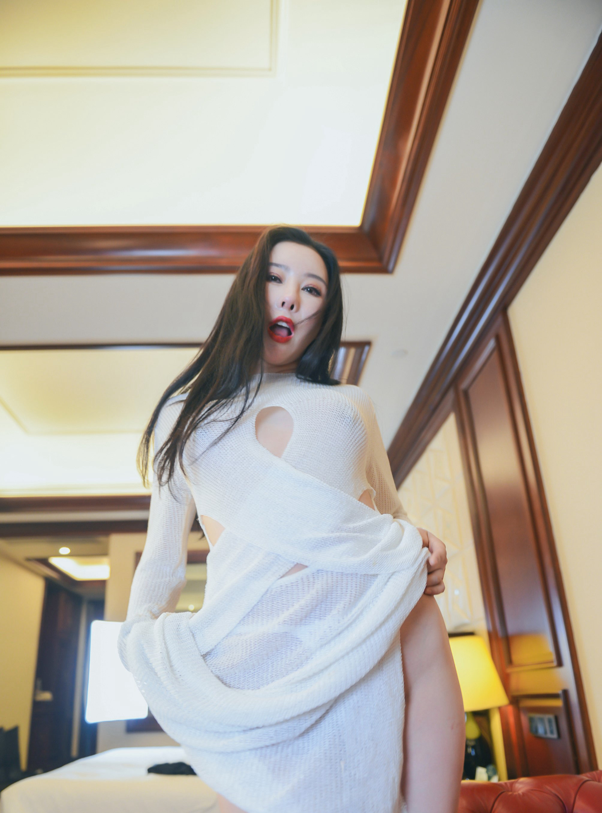 骚气十足白嫩迷人